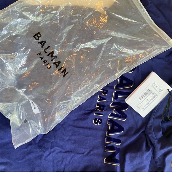BALMAIN Flocked Logo T-Shirt With Buttons / BRAND NEW - Picture 12 of 12